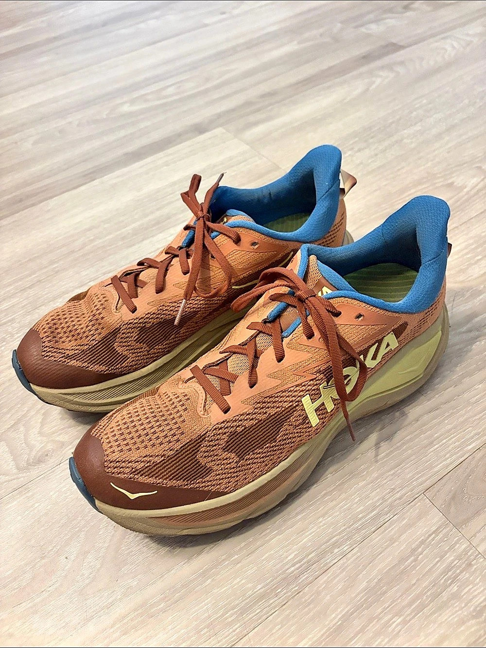 HOKA Challenger 8 Camo Athletic Shoes US 11.5 Mens